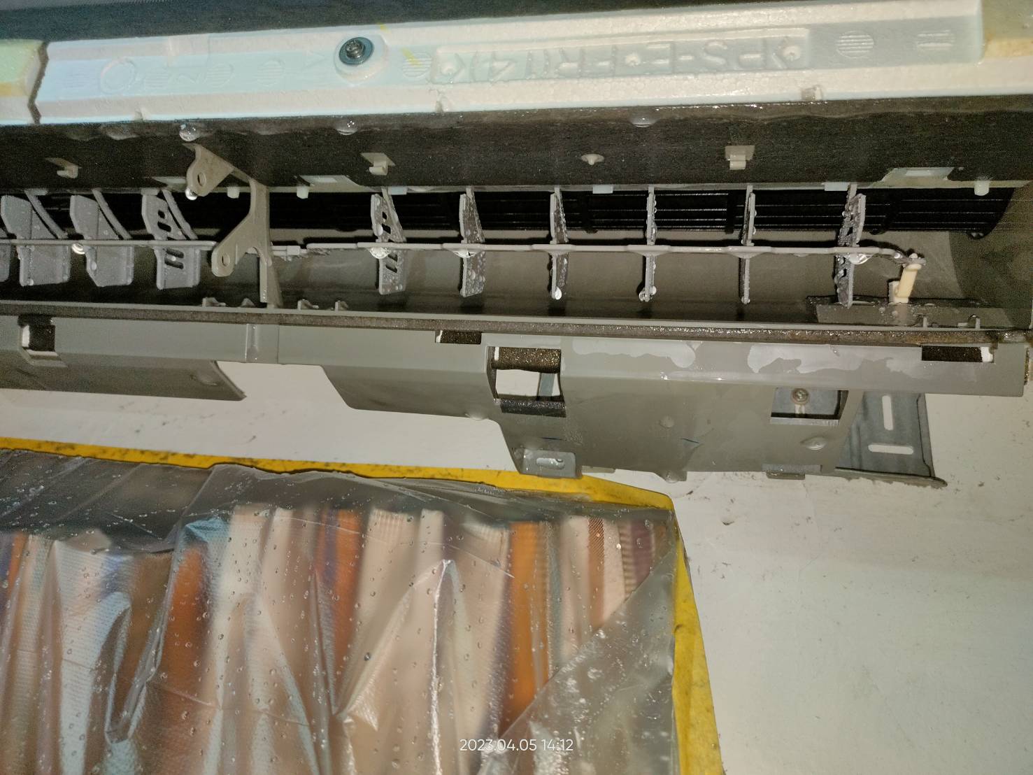 三民區陳小姐找我們洗冷氣的第2張圖片